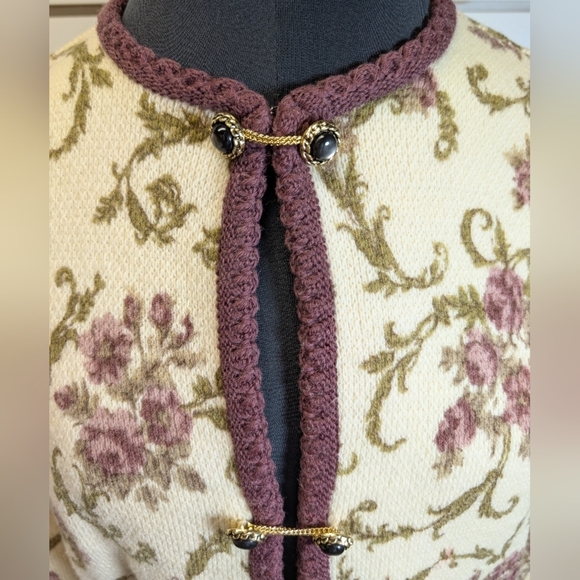 Vintage Sieger Brocade Style Cardigan w/ Button and Chain Closure Size 40 EU EUC - Picture 2 of 6
